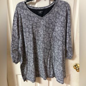 Catherine’s top 1x 18/20 excellent condition if not new without tags